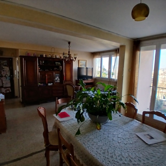  Annonces MARSEILLE 14EME : Appartement | MARSEILLE (13014) | 76 m2 | 106 000 € 