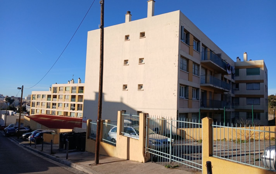 Annonces MARSEILLE 14EME : Apartment | MARSEILLE (13014) | 58 m2 | 105 000 € 