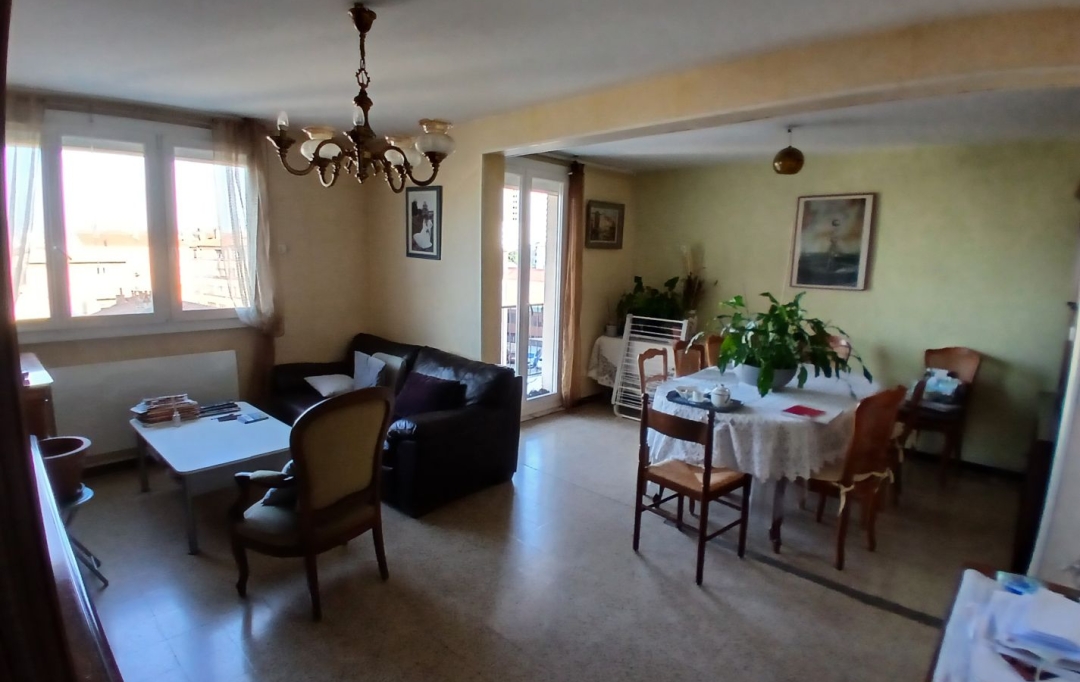 Annonces MARSEILLE 14EME : Appartement | MARSEILLE (13014) | 76 m2 | 106 000 € 