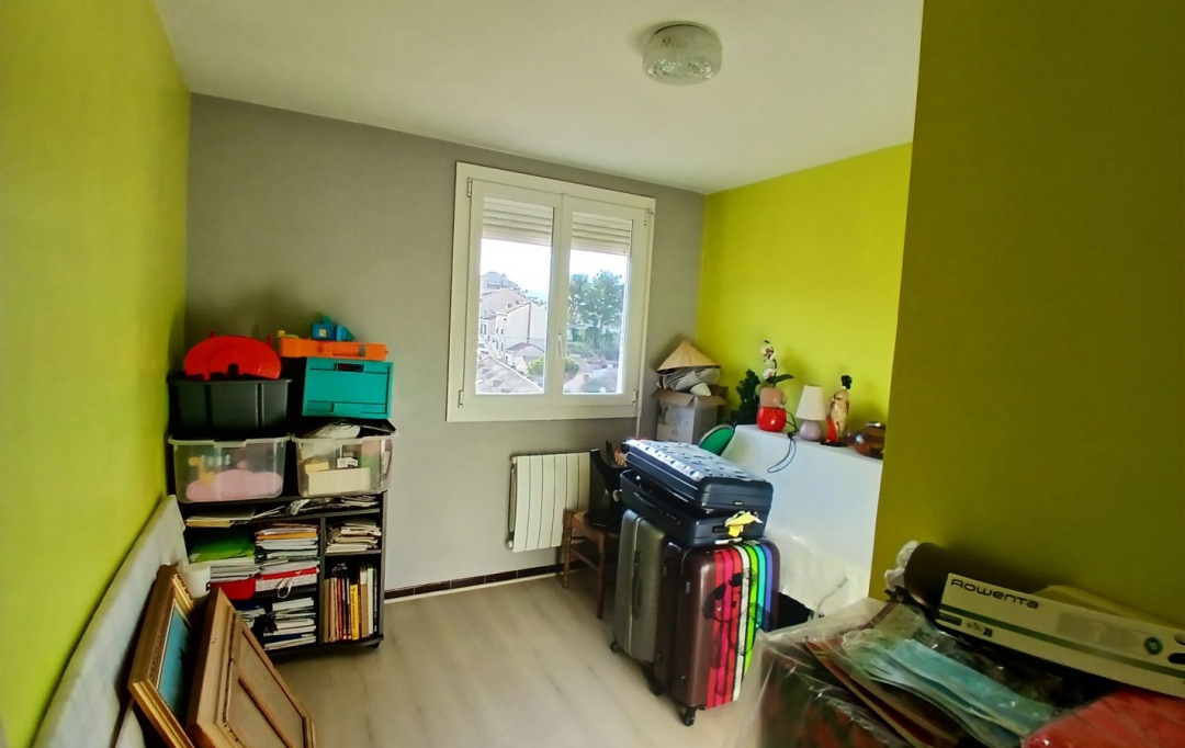 Annonces MARSEILLE 14EME : Appartement | MARSEILLE (13014) | 76 m2 | 106 000 € 